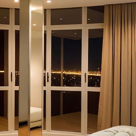 Amazing Appartement Au Centre Ville En Face Hilton & Gare Train De Tgv De Tanger 2N Eksteriør billede