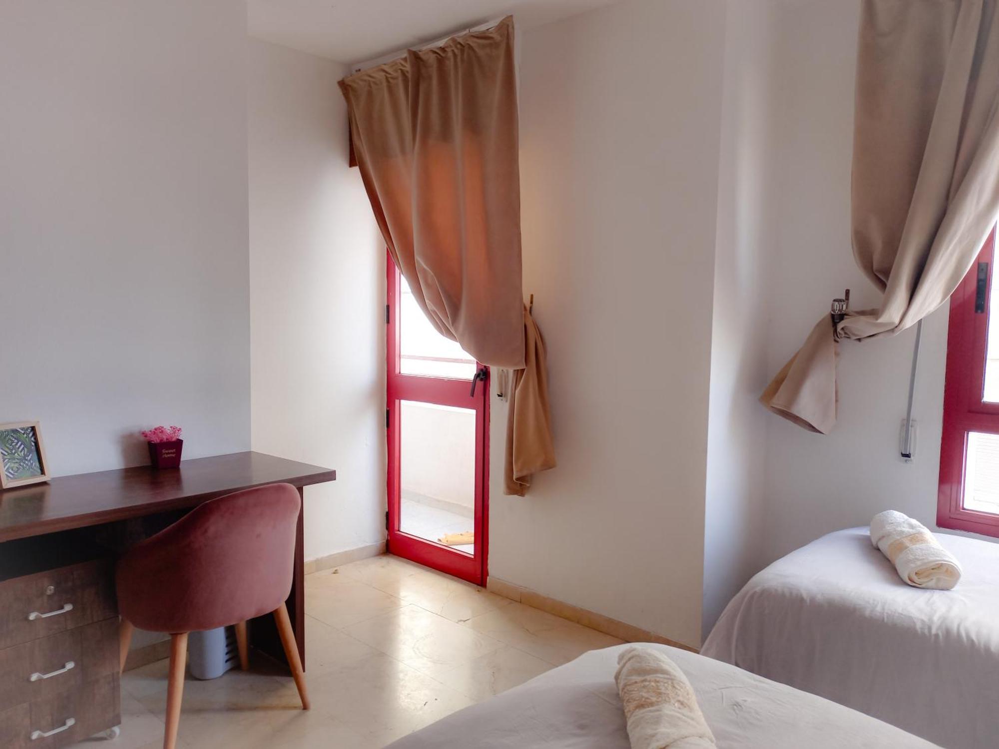 Amazing Appartement Au Centre Ville En Face Hilton & Gare Train De Tgv De Tanger 2N Eksteriør billede