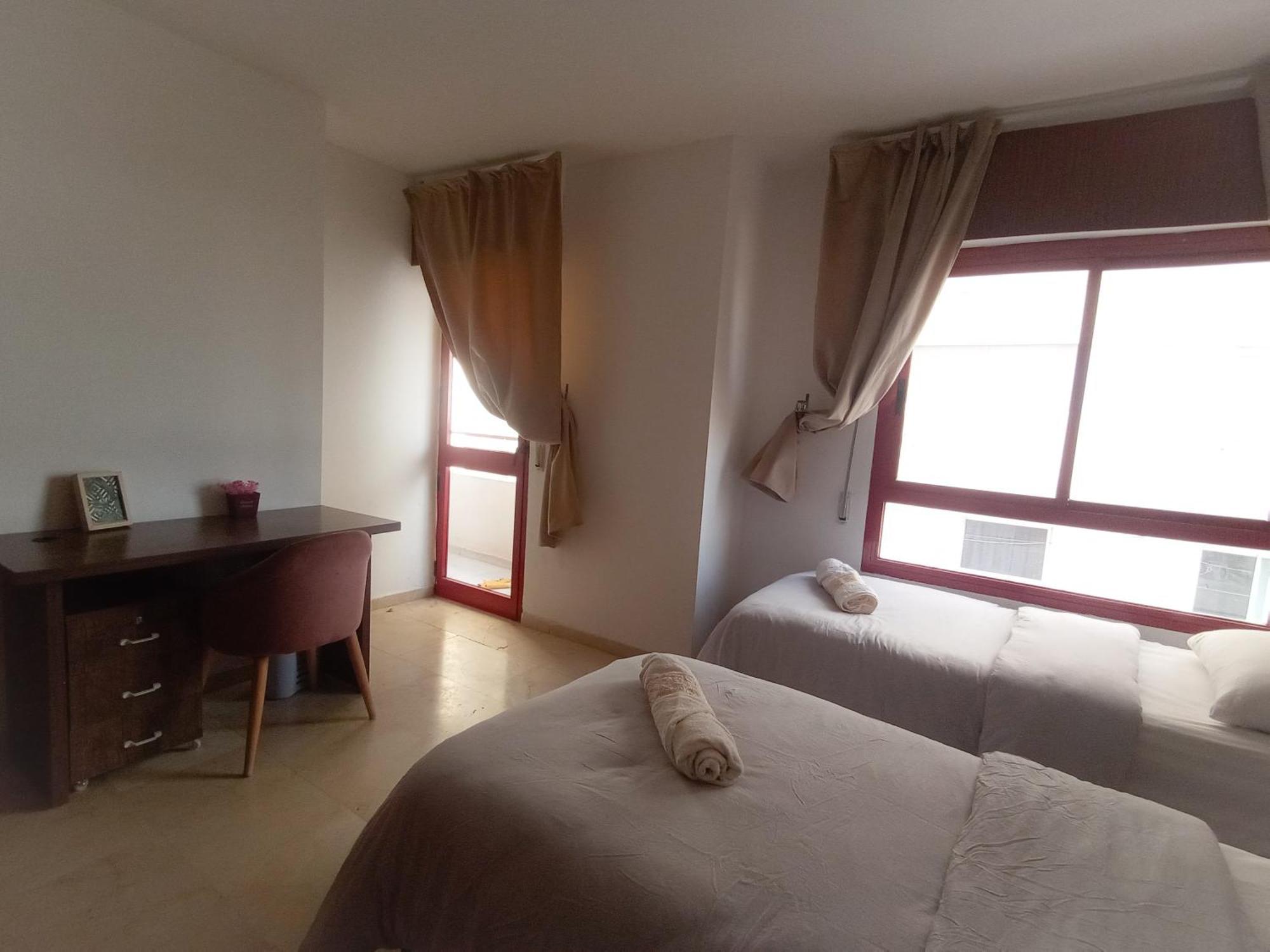 Amazing Appartement Au Centre Ville En Face Hilton & Gare Train De Tgv De Tanger 2N Eksteriør billede